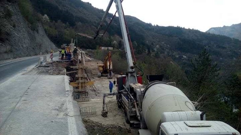 Sanacija slijeganja dijela ceste M17 (Jablanica -Potoci)